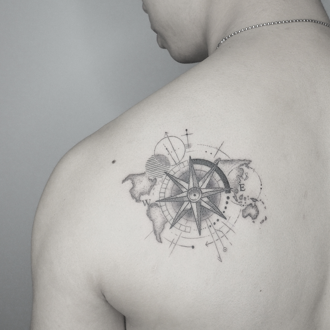 后背肩胛非常优美的奇卡诺花体字纹身图案 - 广州纹彩刺青
