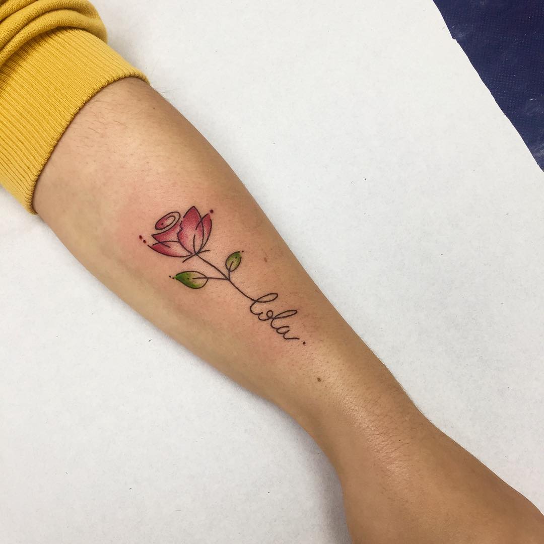 小臂彩色小花纹身图案